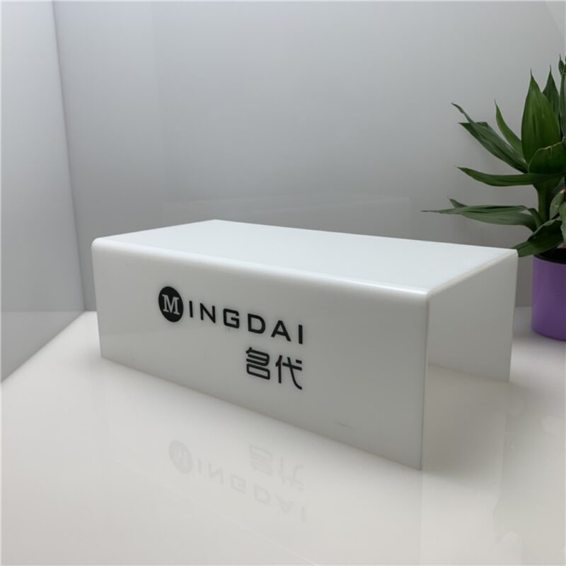 IMG_0578 Acrylic luggage display stand